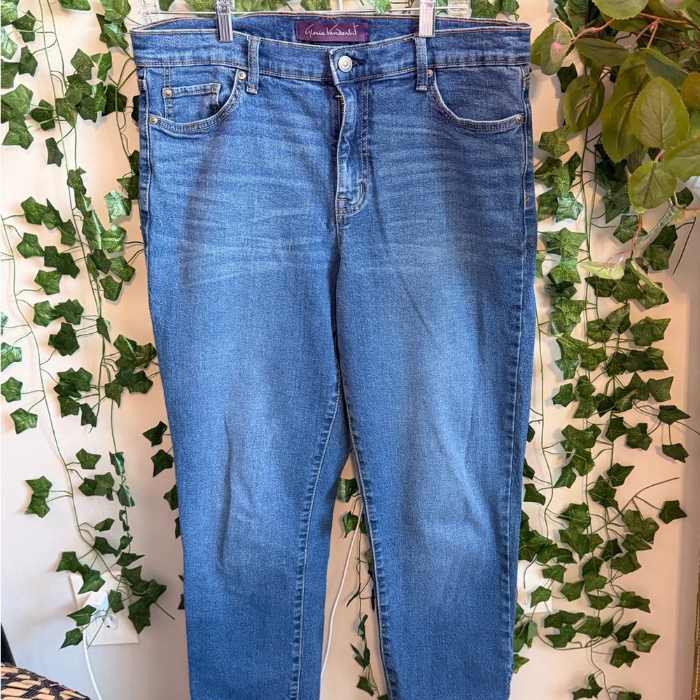 Gloria Vanderbilt Light Blue Boyfriend Jeans
